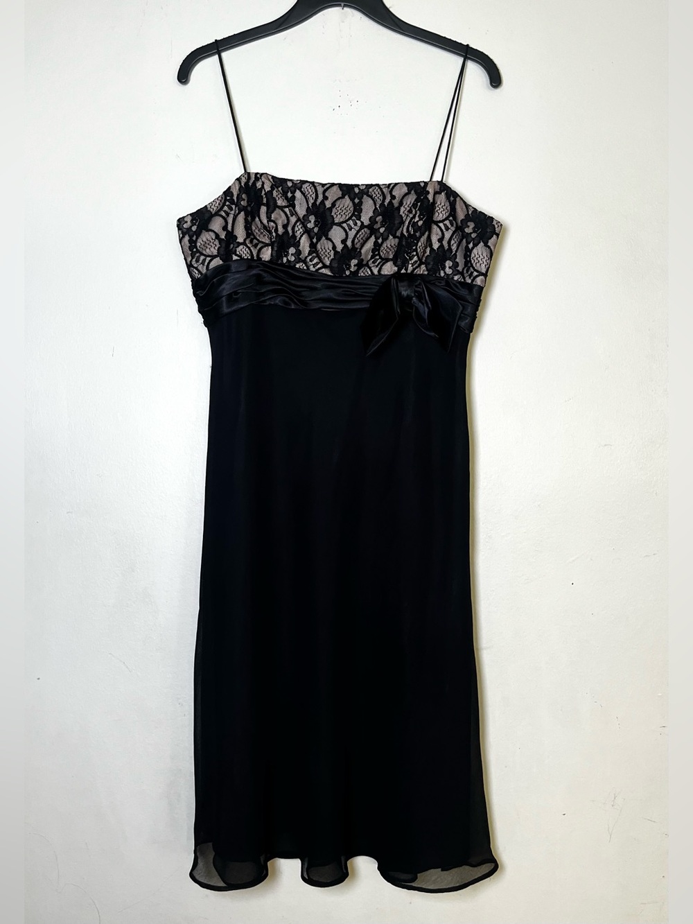 Black Strapless Lace-Trim Evening Dress